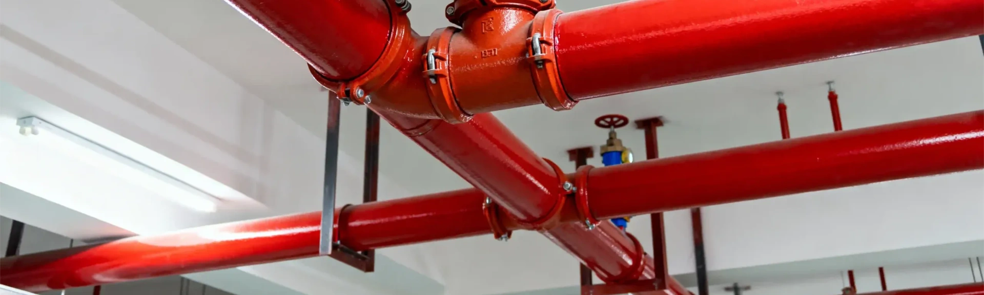 Crisscrossing fire protection piping